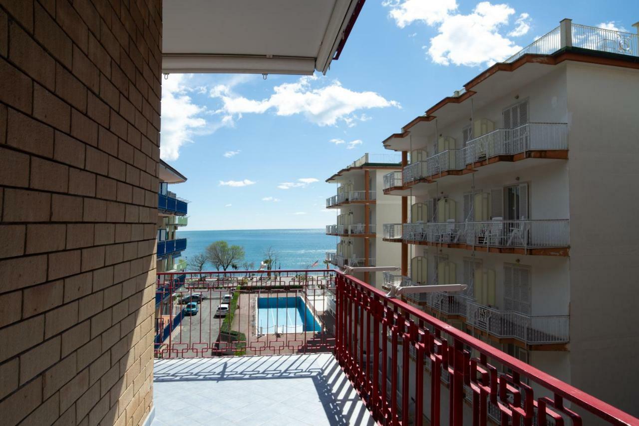 Апартаменти Panorama Host - Domus Amalfi Coast Майорі Екстер'єр фото