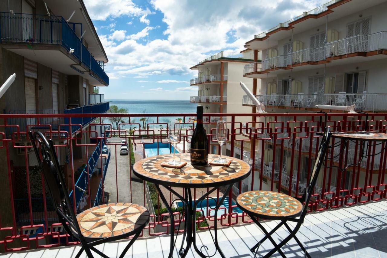Апартаменти Panorama Host - Domus Amalfi Coast Майорі Екстер'єр фото
