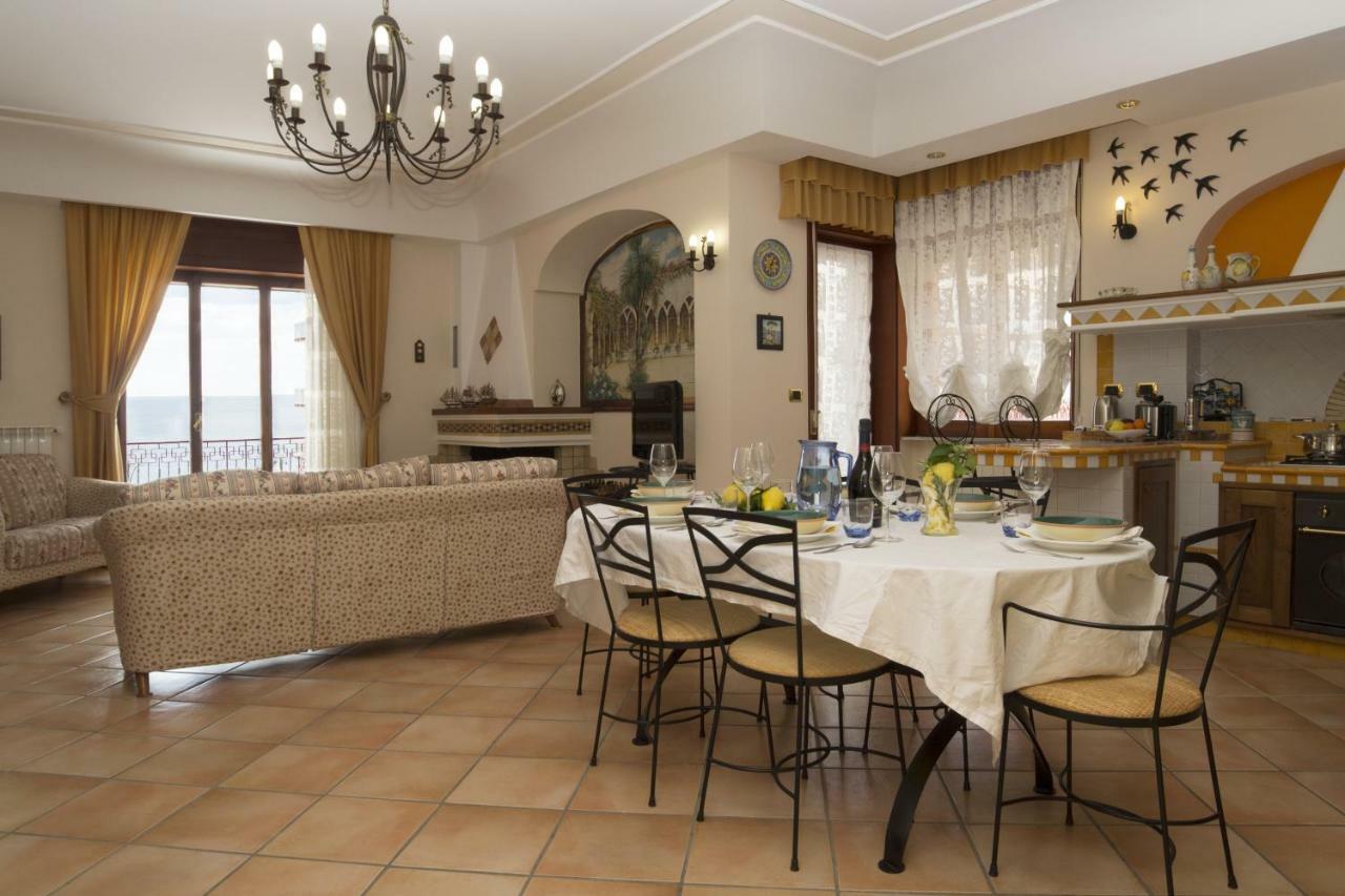 Апартаменти Panorama Host - Domus Amalfi Coast Майорі Екстер'єр фото